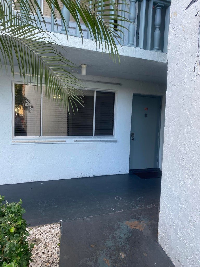 2000 Springdale Boulevard 108